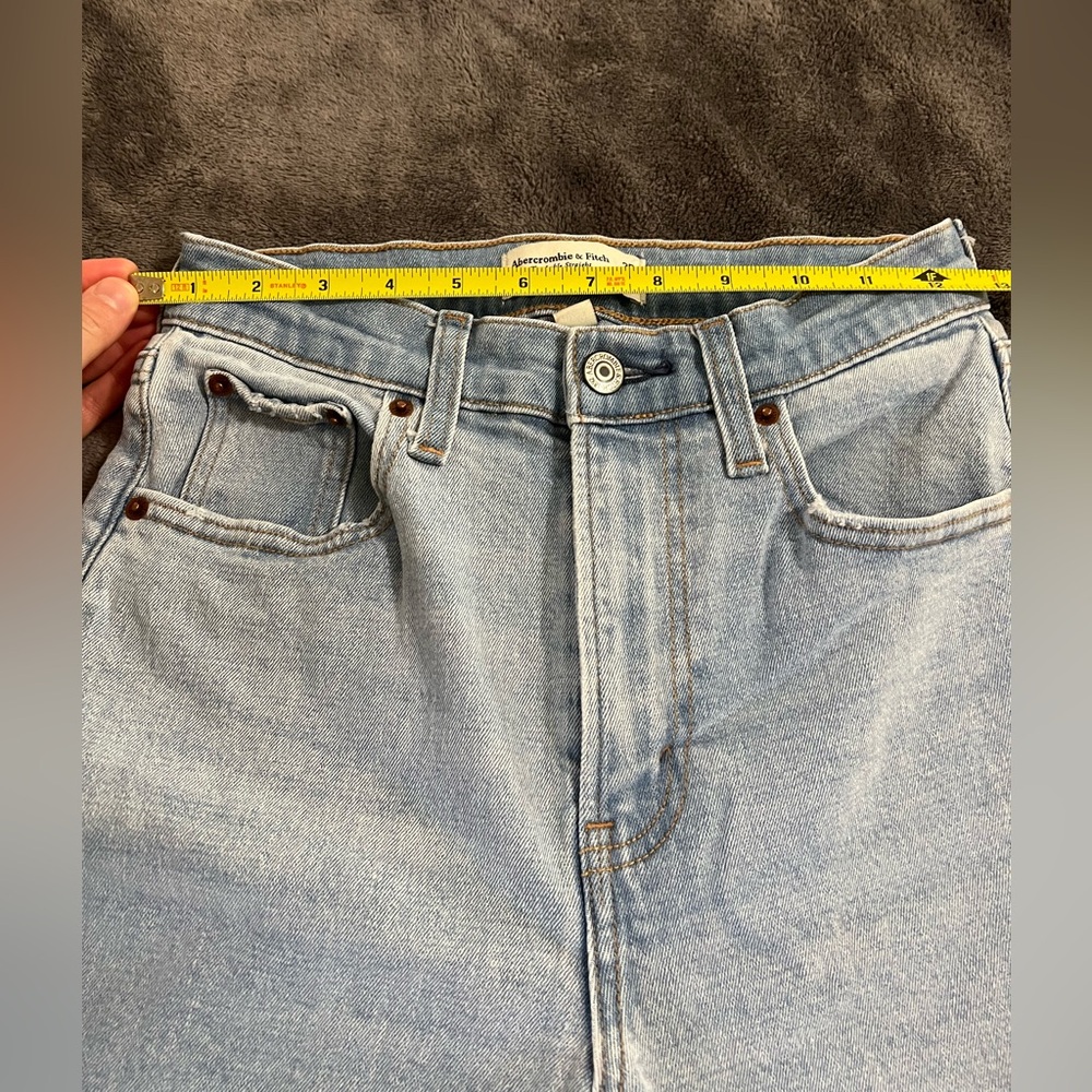 Light Wash High Rise Straight Jeans SIZE 25 SHORT - Picture 5 of 6